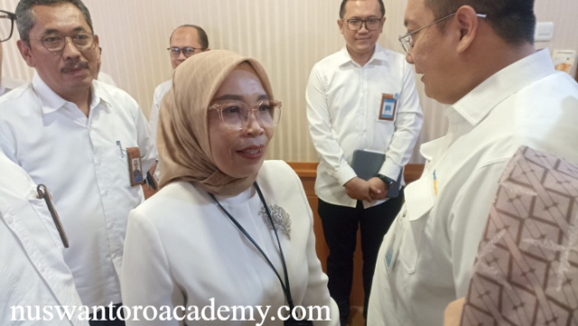 Kabar Terkini Guru Honorer Perjuangan di Tengah Polemik
